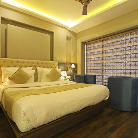 The Ivy Grand Hotel In City Centre With Free Secured Parking Нью-Делі Екстер'єр фото