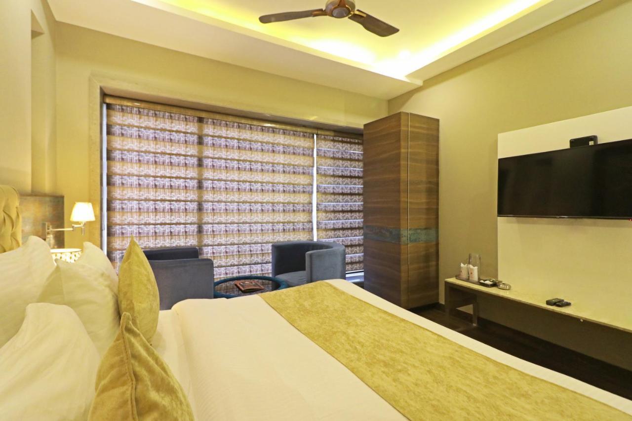 The Ivy Grand Hotel In City Centre With Free Secured Parking Нью-Делі Екстер'єр фото