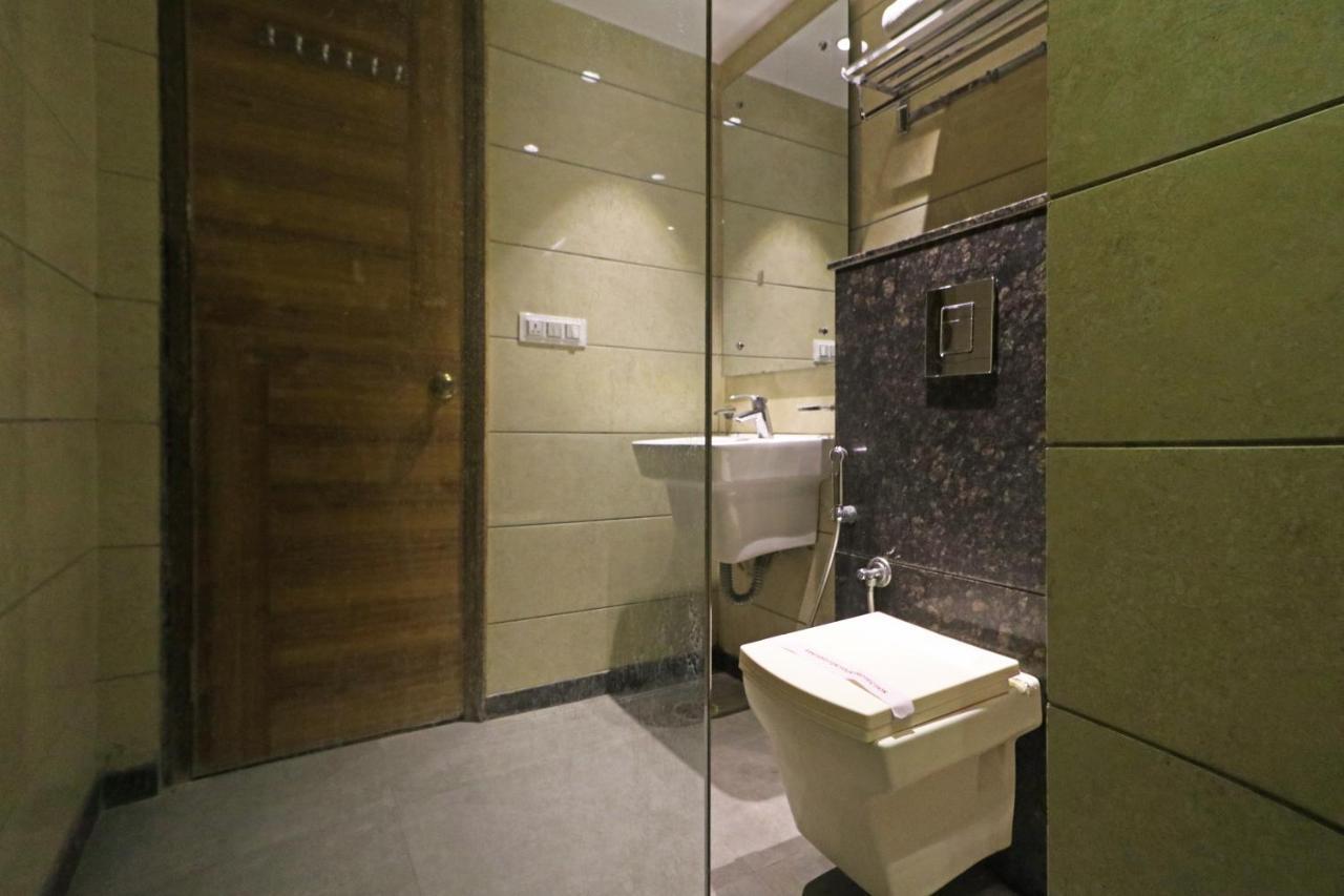 The Ivy Grand Hotel In City Centre With Free Secured Parking Нью-Делі Екстер'єр фото