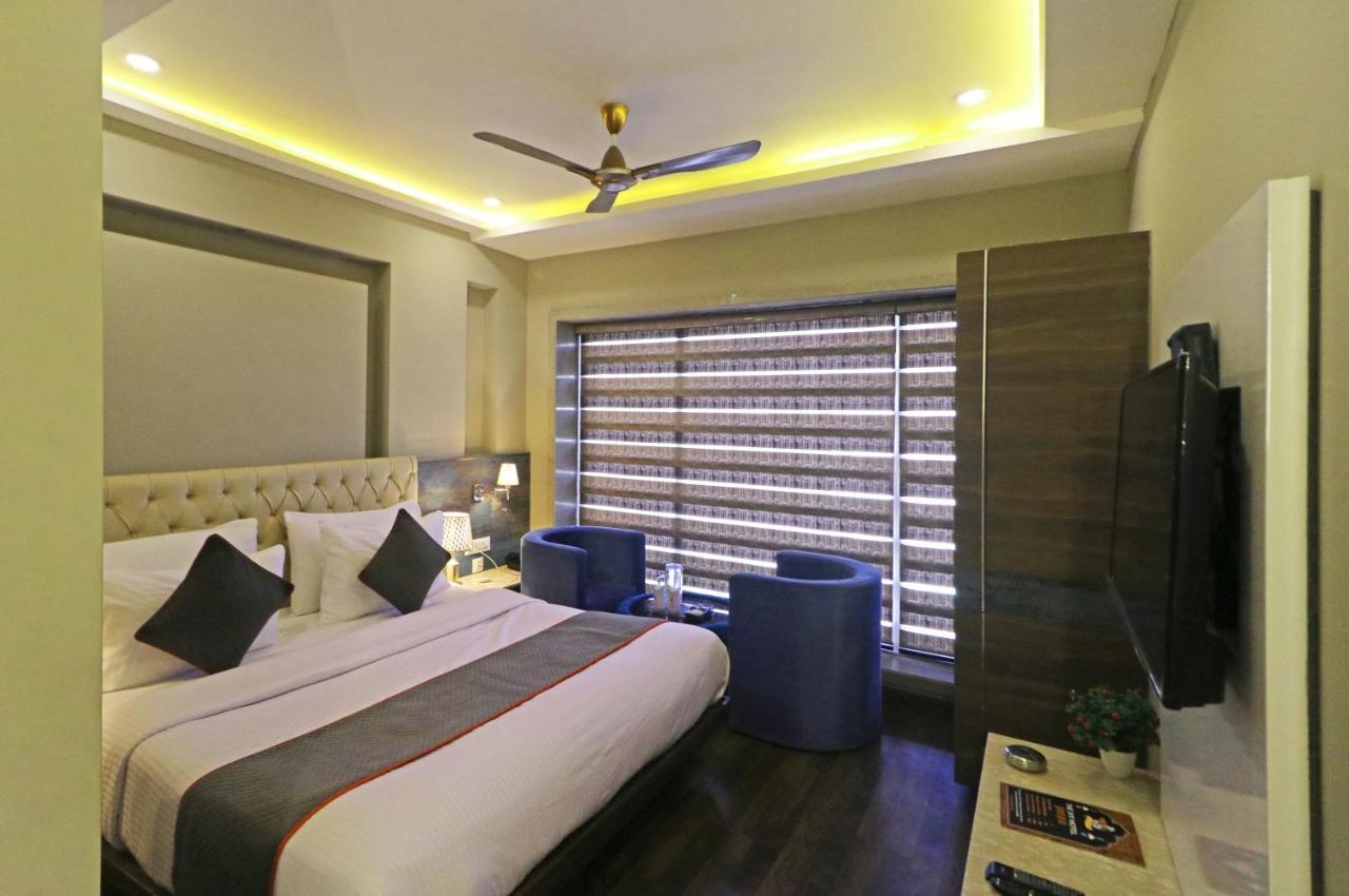 The Ivy Grand Hotel In City Centre With Free Secured Parking Нью-Делі Екстер'єр фото