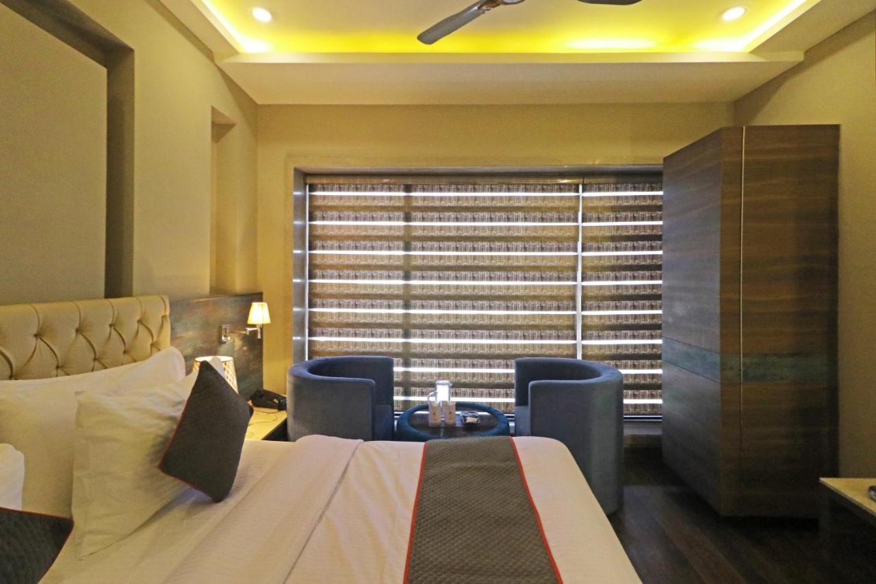 The Ivy Grand Hotel In City Centre With Free Secured Parking Нью-Делі Екстер'єр фото