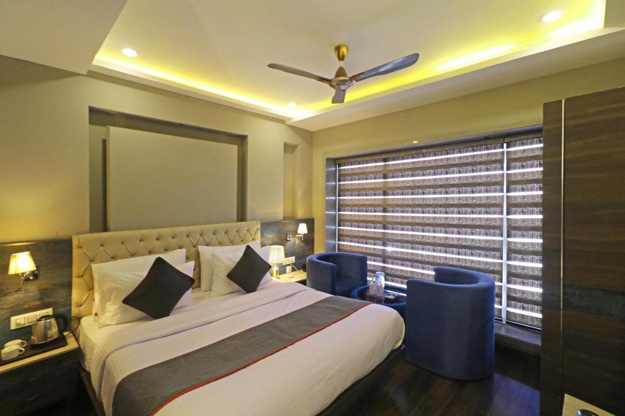 The Ivy Grand Hotel In City Centre With Free Secured Parking Нью-Делі Екстер'єр фото