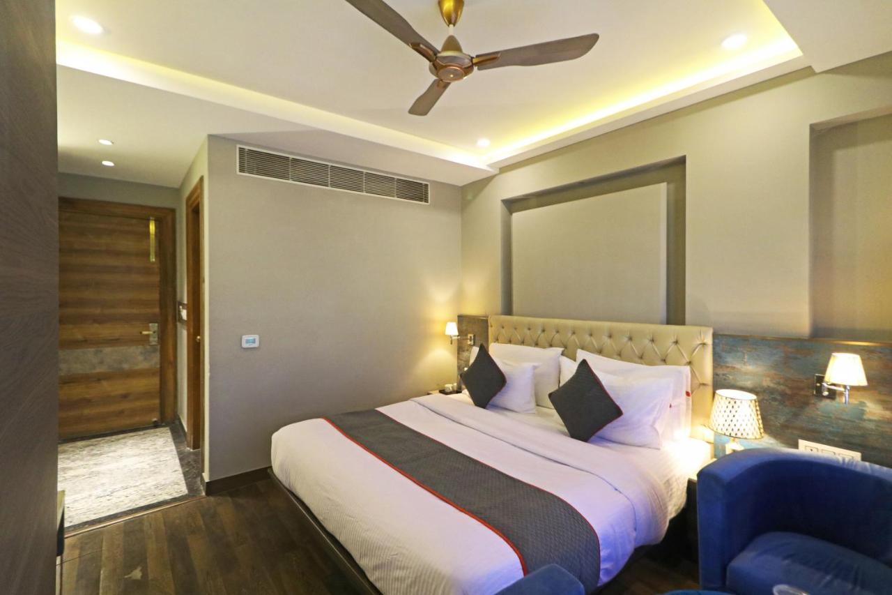The Ivy Grand Hotel In City Centre With Free Secured Parking Нью-Делі Екстер'єр фото