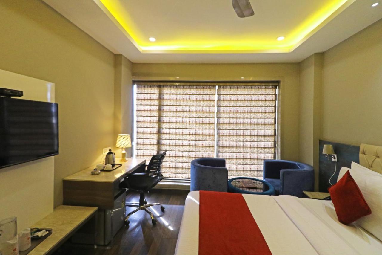 The Ivy Grand Hotel In City Centre With Free Secured Parking Нью-Делі Екстер'єр фото